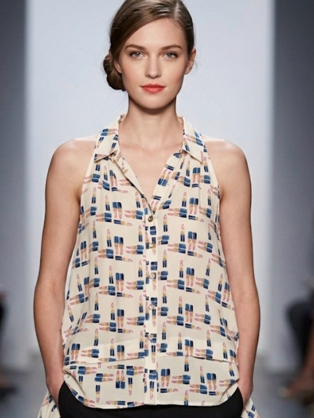 Maeve Anthropologie Lipstick Print Sleeveless Button Down High Low Blouse 8